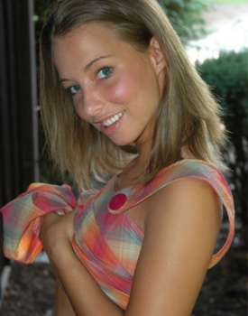 Caitlynn Flashing