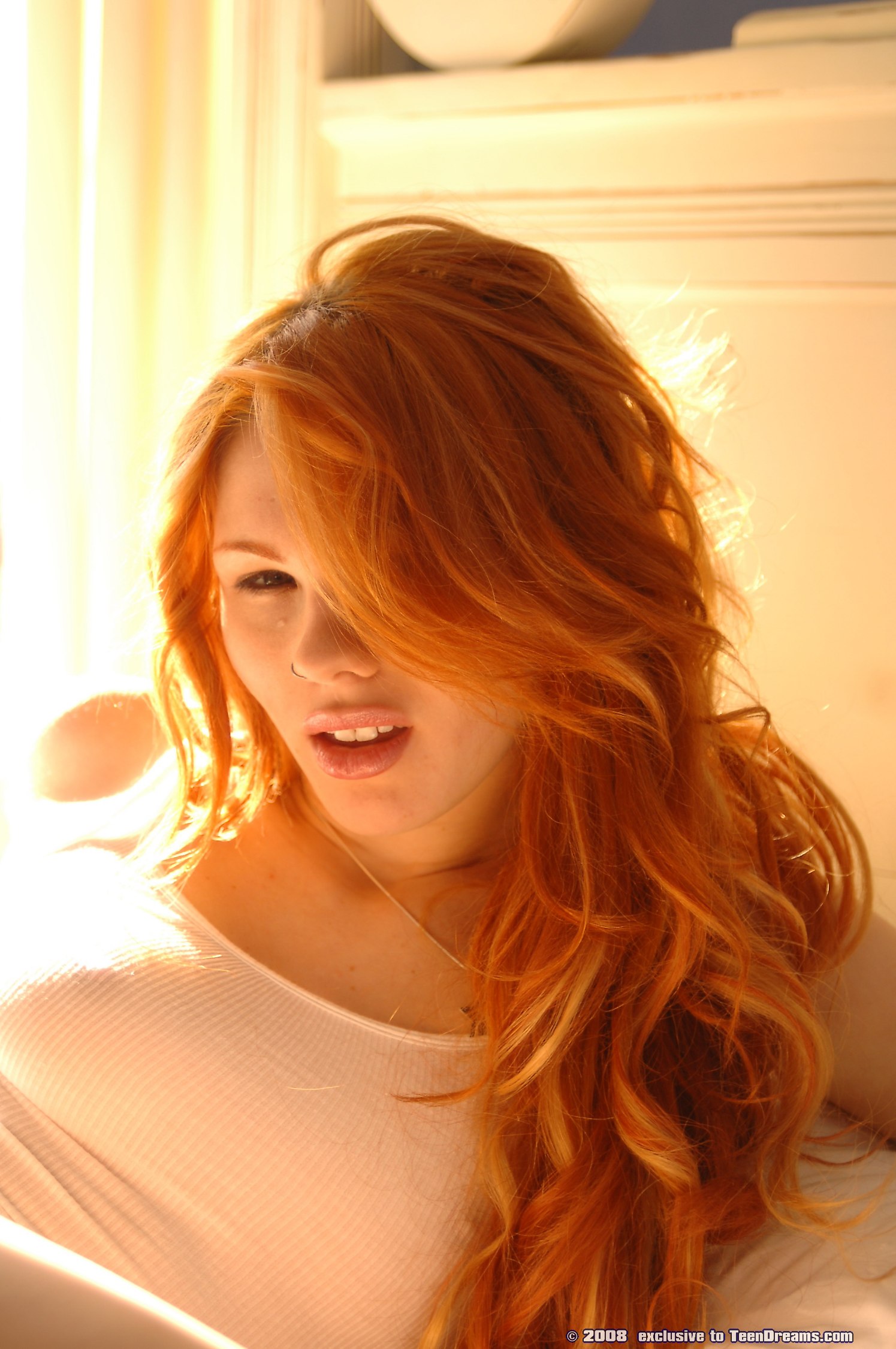 Jamie Sexy Redhead :: Sweet T and A.