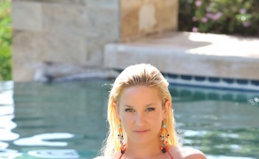Lia Hot Summer Day
