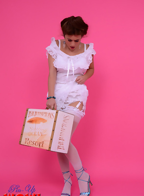 Cute Brunette Kelly Hall Hitchhiking Topless