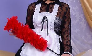 Sexy Maid Hannah