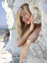 Lilya Chalk Hills