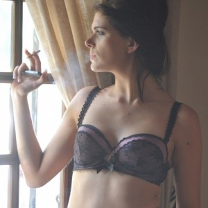 Lucy Blackburn - Smoking Hot